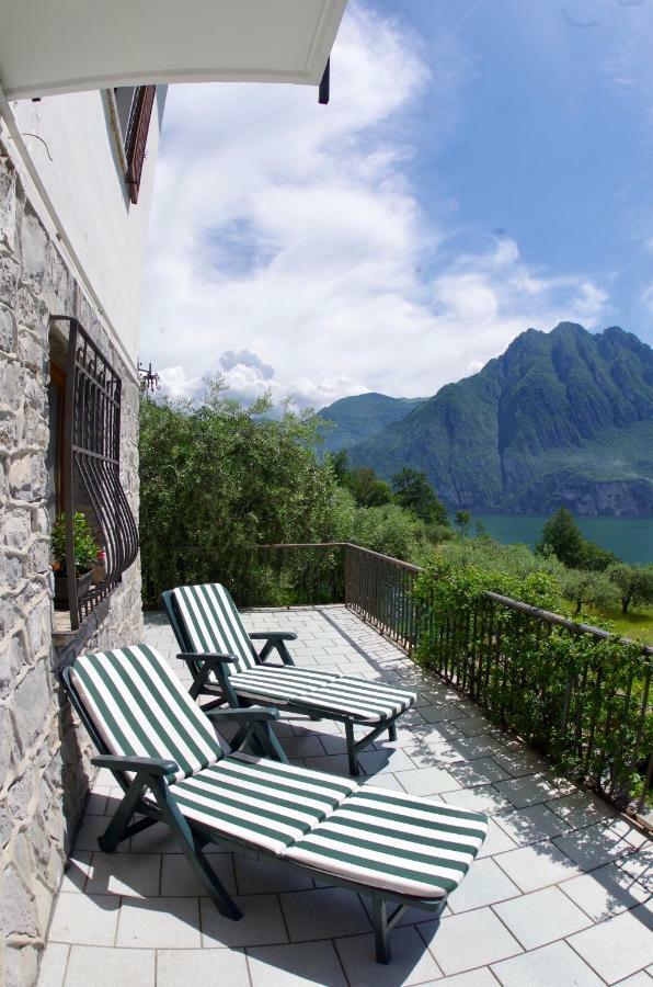 Casa Emilia Vila Riva di Solto Exterior foto